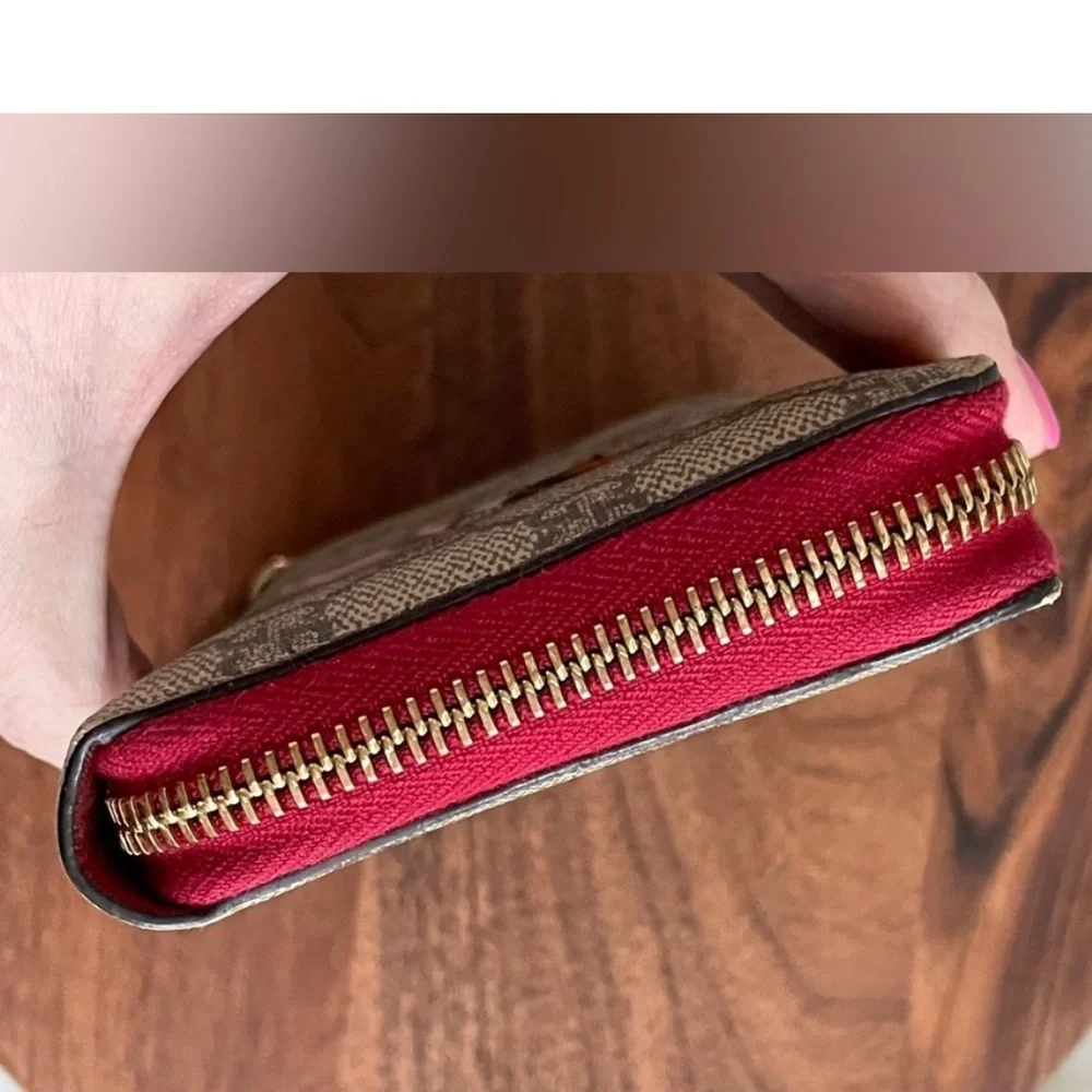 Gucci Rare Bosco Wallet EUC - Picture 2 of 12
